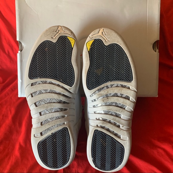 Mens Jordan Retro 12 Low ‘Wolf Grey’ (10.5) - Picture 7 of 7
